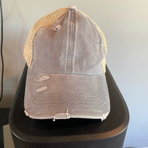 Women’s Pony Tail Ball Cap